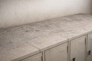 ロッカー上のホコリ