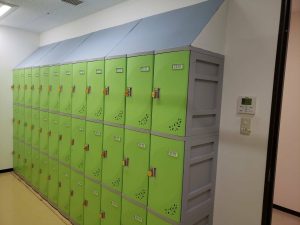 学校・公共施設｜ロッカー周りの整理整頓を促進し、利用者満足度を向上。